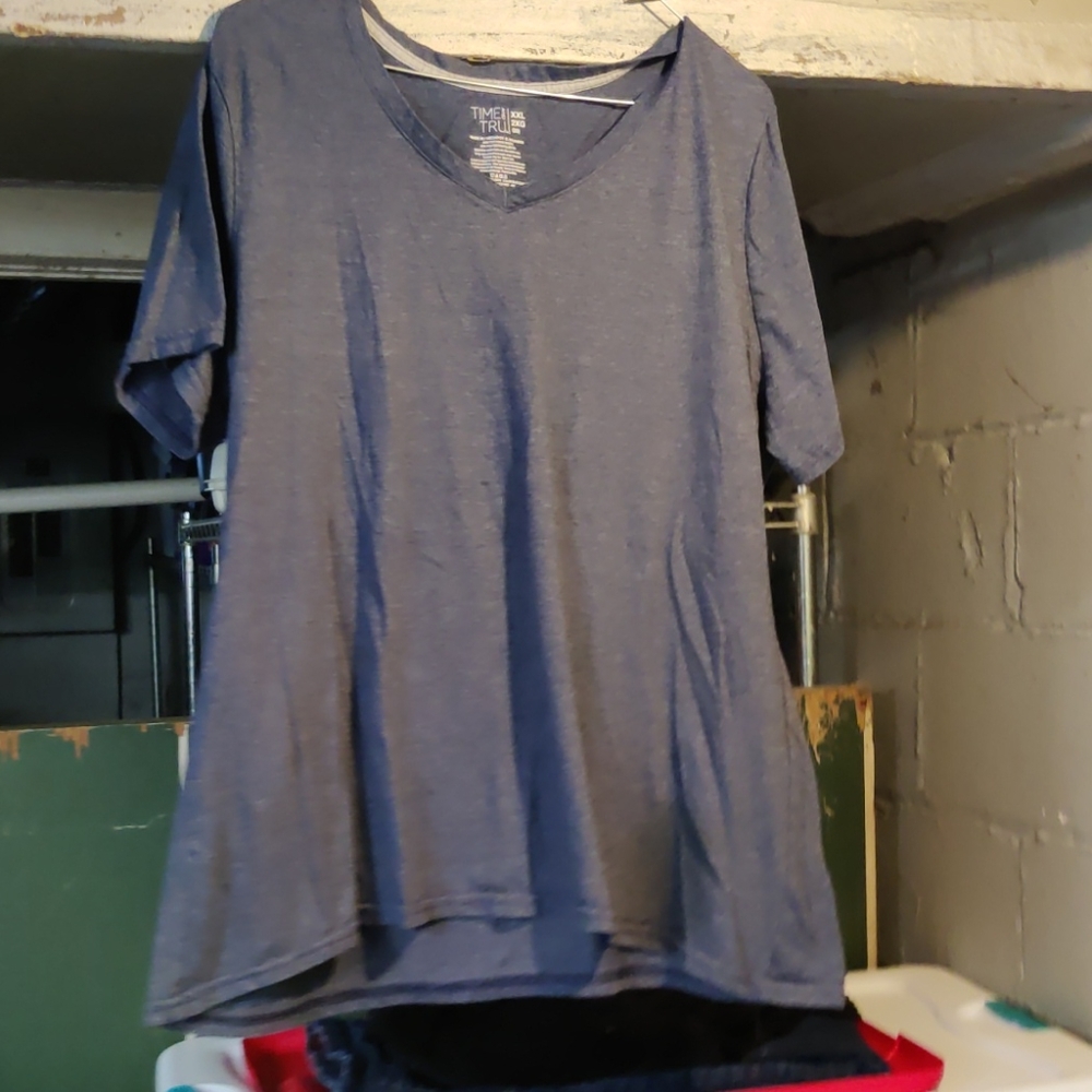 Navy vee neck tee
